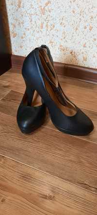 Кожаные женские туфли PLATO