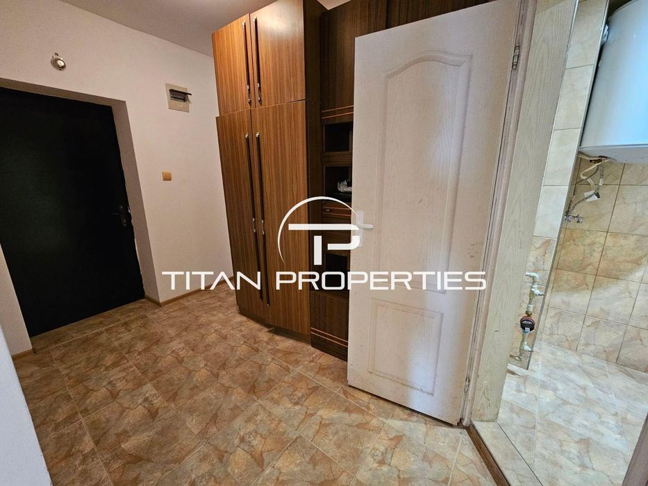 Продава се Двустаен апартамент в Варна, Бриз - 95 кв.м за 1002 €/кв.м - Снимка #8