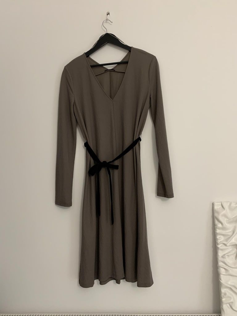Vând rochie Zara mărimea M