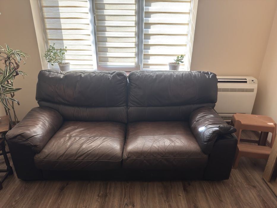 Кожен диван с кресло. естествена кожа!!!