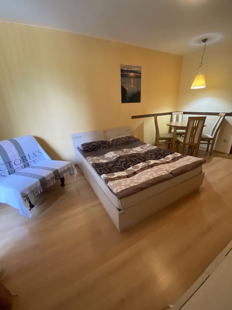 Дава се под наем Едностаен апартамент в Самоков - 37 кв.м за 33.15 € - Снимка #2