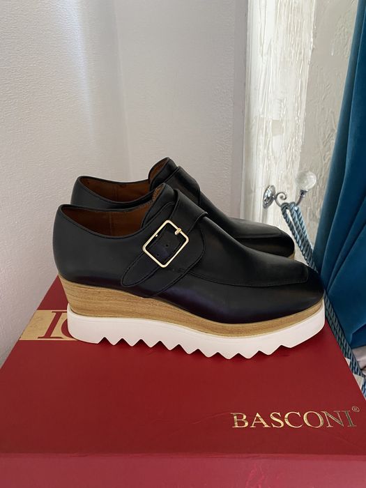 Продам обувь от Basconi