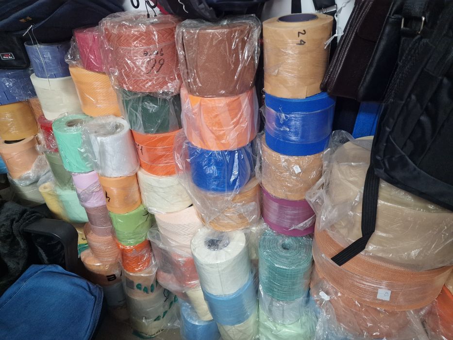 Schimb lamele la jaluzele verticale Am mai multe stofe si culori