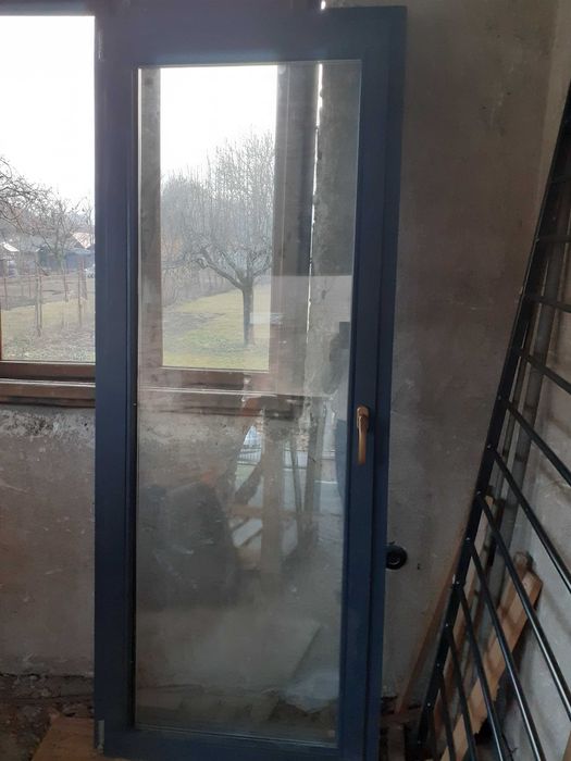 Usa noua balcon, lemn cu geam termopan, 2m inaltime x 0.8 m latime
