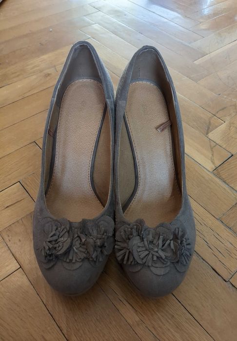 Дамски обувки много запазени