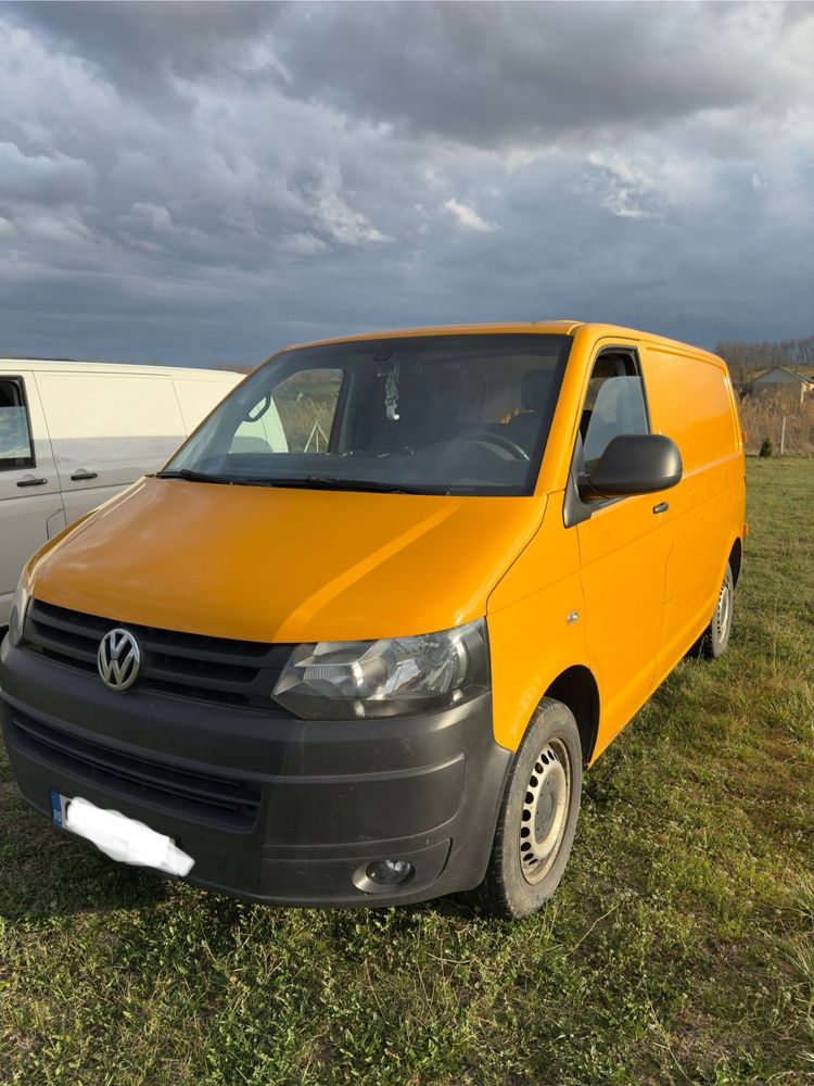 Vând VW Transporter T5 2014