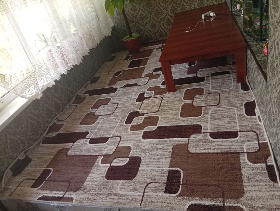 Палас продаётся 2шт