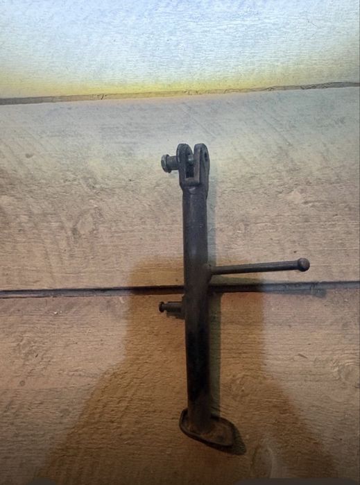 Scarita  partea stanga