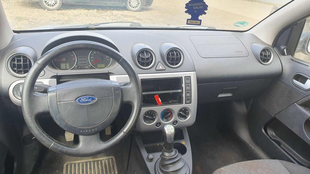 Piese dezmembrari Ford Fiesta 2004 1.3 benzină