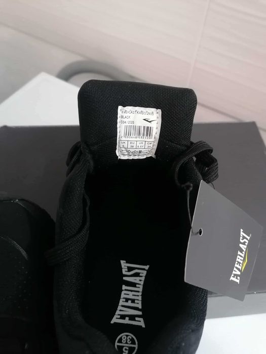 2 чифта маратонки  Everlast - бели и черни