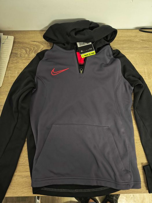 Детски суичър NIKE с качулка