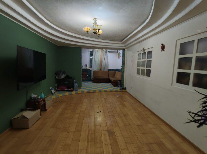 Продаётся 3 ком; 70м2 на Ц-5 ор-р: Монумент Мужества, метро А.Кадырий