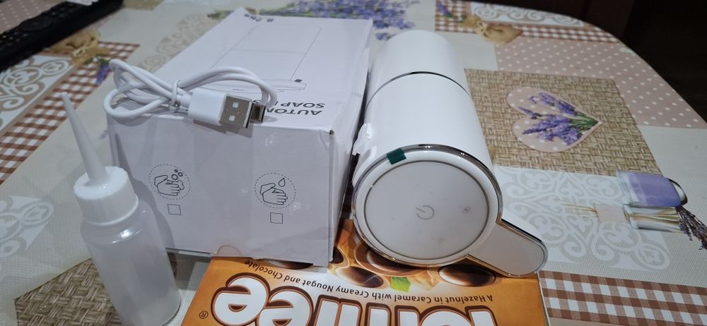 Автоматична помпа за сапун стил пяна.