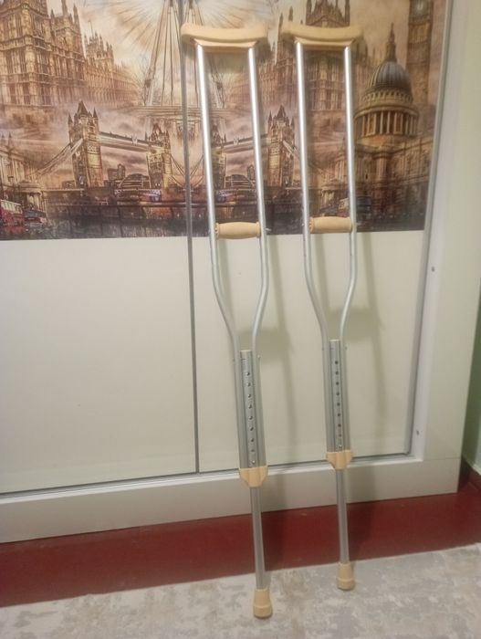 Костыли подмышечные