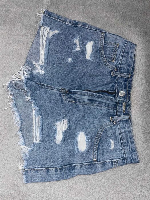 Blugi/Pantaloni scurti din denim