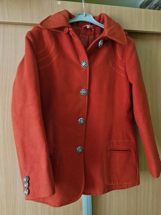 Haină matlasată portocalie