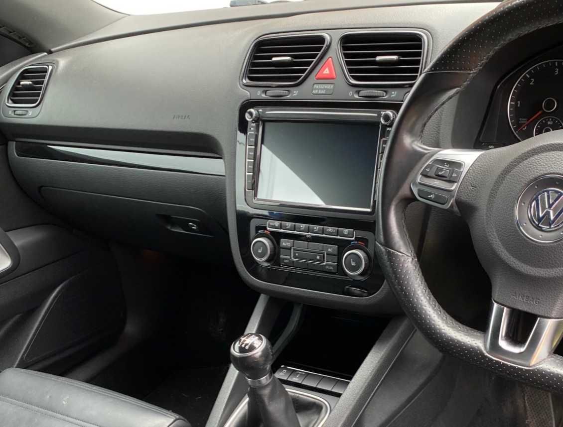 Navigatie Android Volkswagen Seat Skoda 1-8GB RAM - CarPlay QLed DSP
