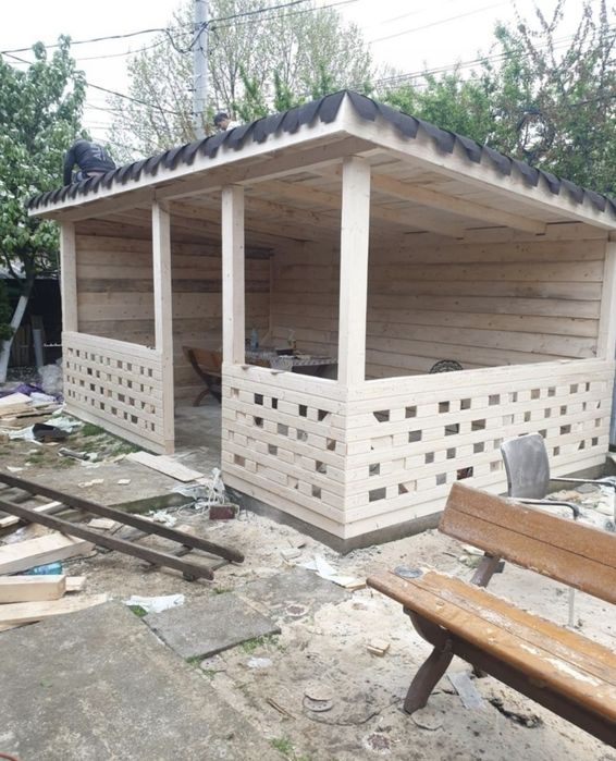 Vand terasă de lemn