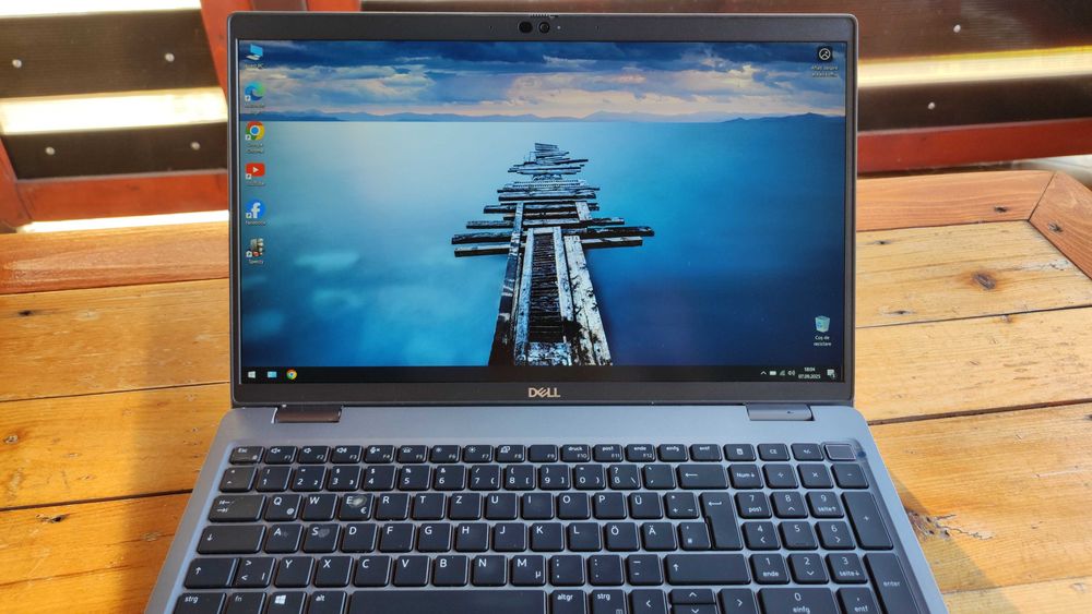 Laptop Dell Latitude 5520 procesor i5 1135G7