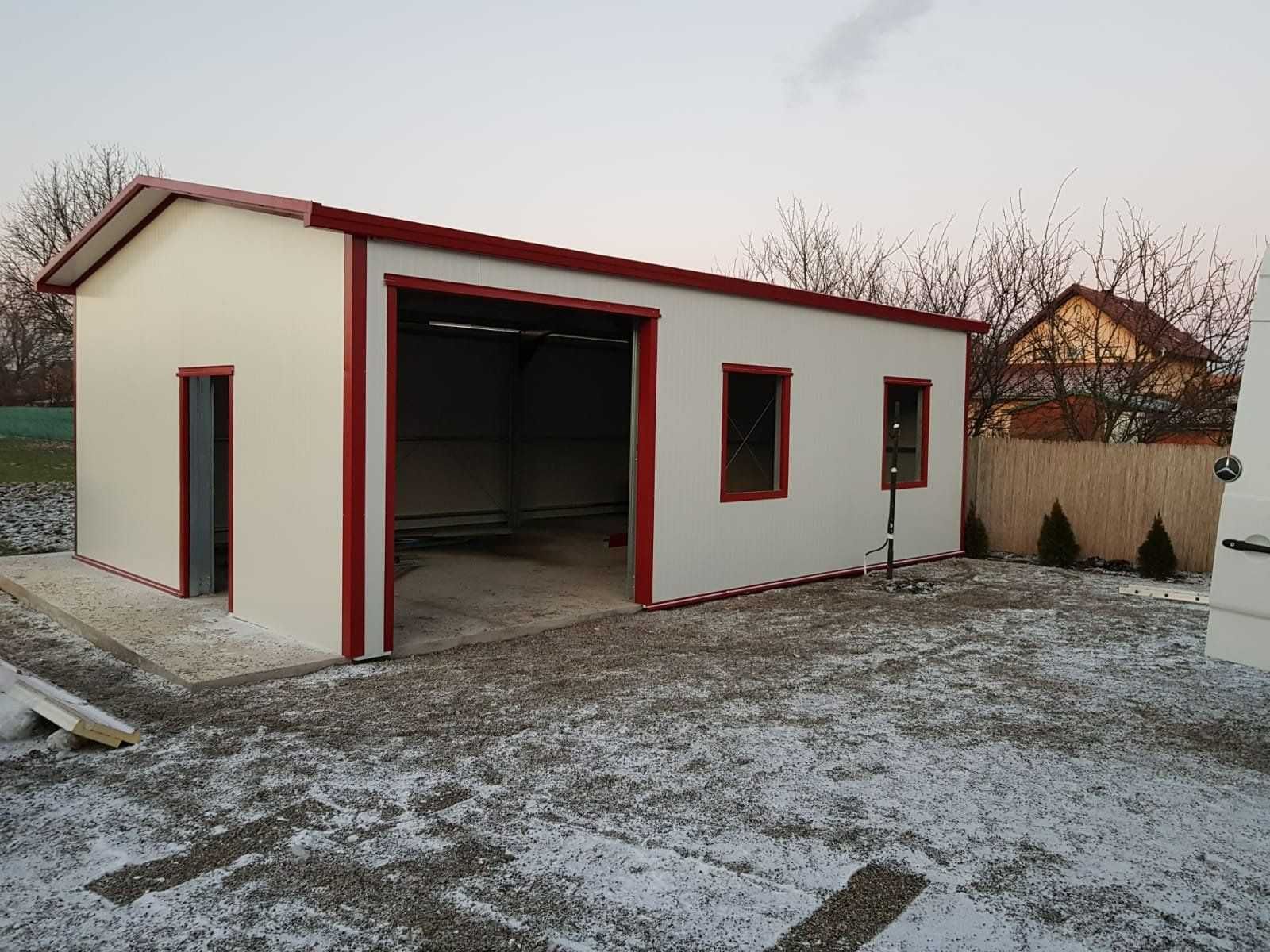 Casa modulara și garaje auto din structura metalica si panou sandwich