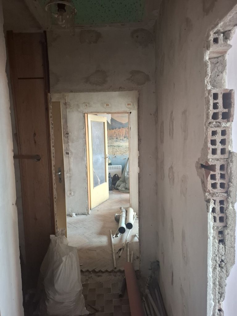 Продава се Двустаен апартамент в Благоевград, Широк център - 56 кв.м за 1366 €/кв.м - Снимка #7