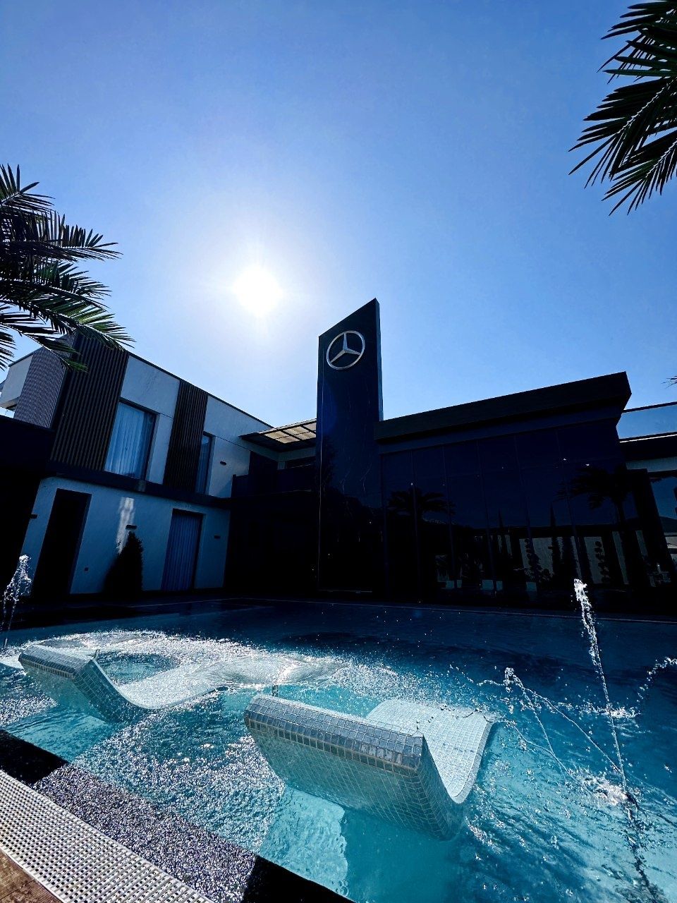 Для любителей популярной марки любимый отдых в ,,AMG PremiumVilla"