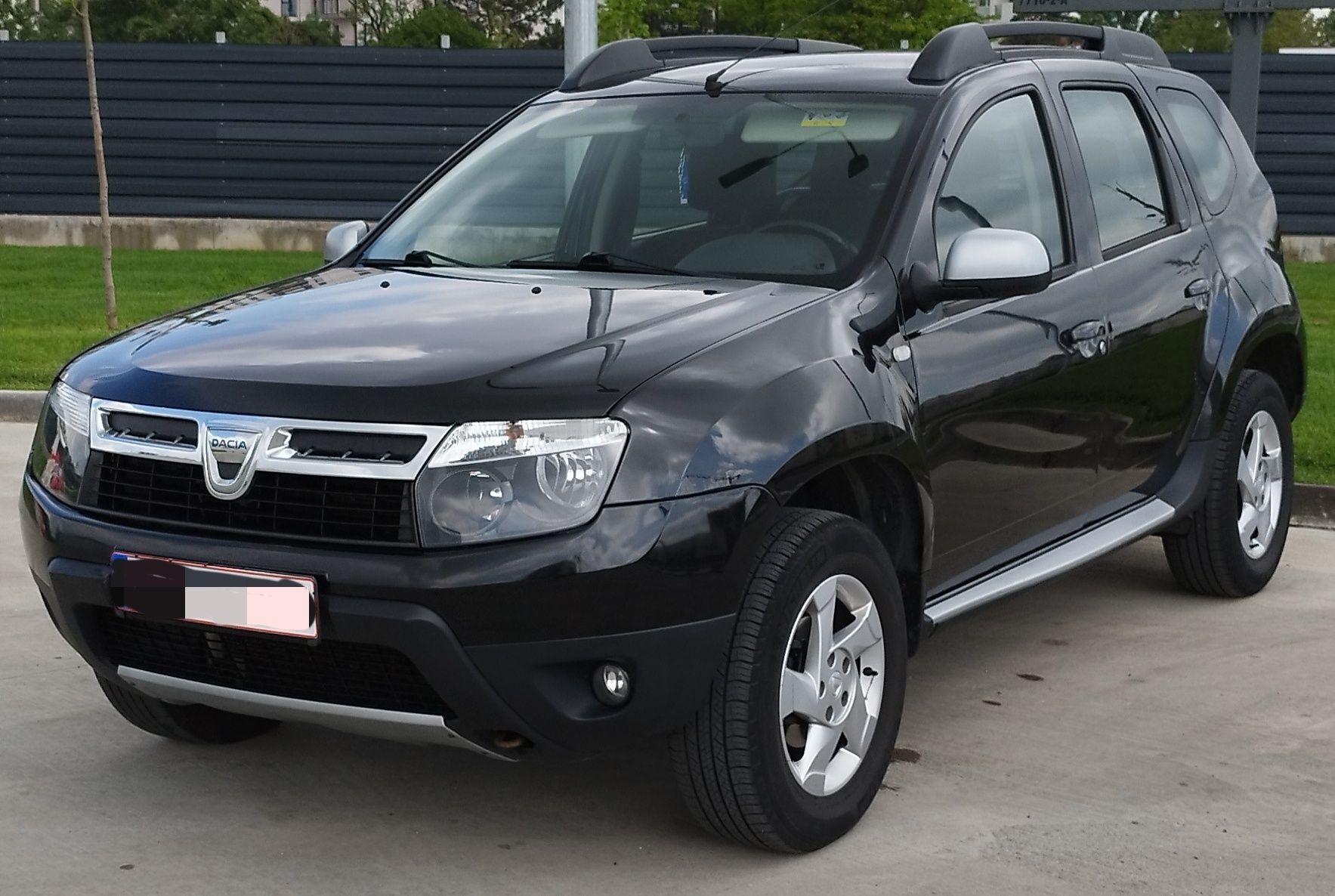 Dacia Duster 1.6  4x4.   2012