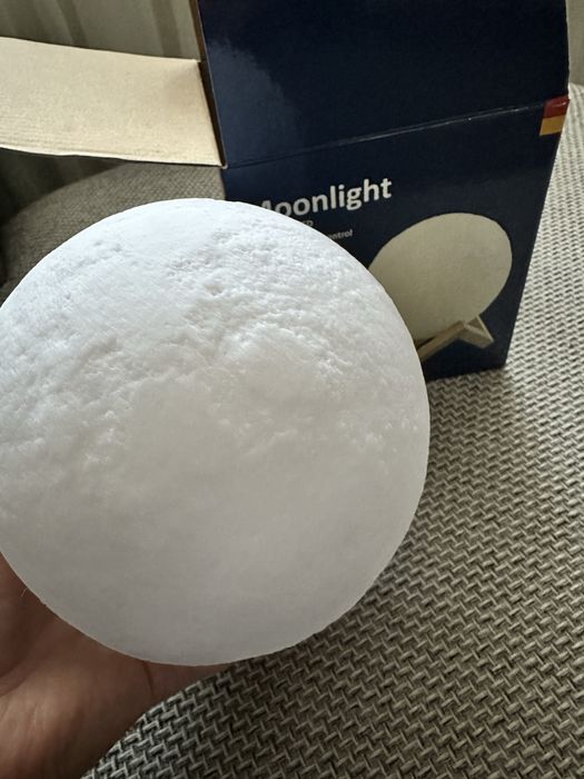 Lampă de veghe / veioză - Lună plină - nouă