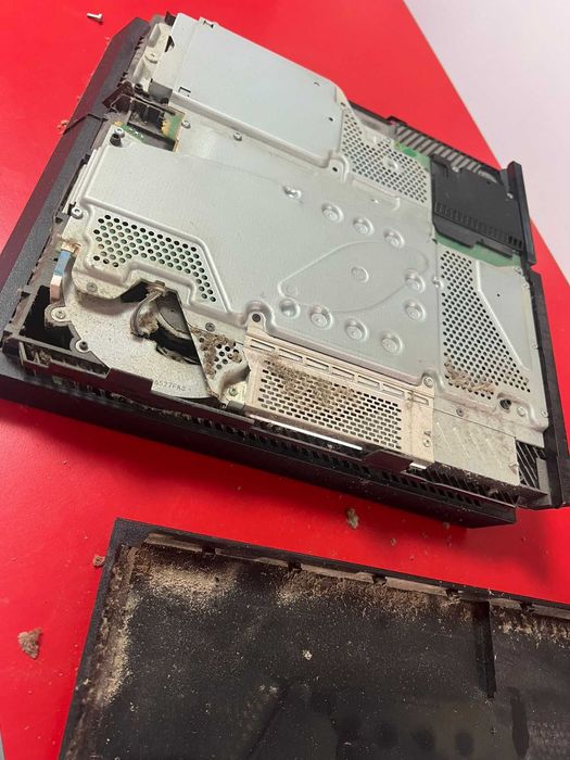 Curatare PlayStation 4/5-Xbox One, Series X/S- | Mentenanta console