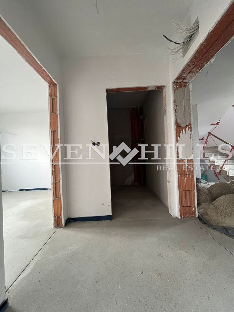 Продава се Двустаен апартамент в Пловдив, Прослав - 65 кв.м за 1124 €/кв.м - Снимка #8