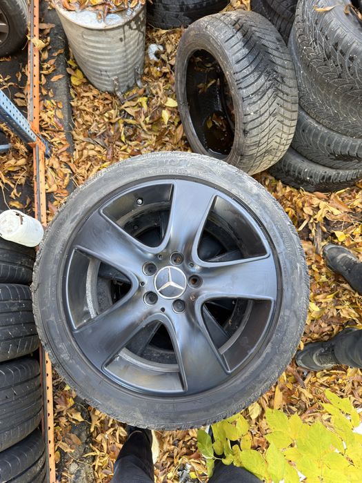 Джанти 225/45/17  заедно с гумите се продават