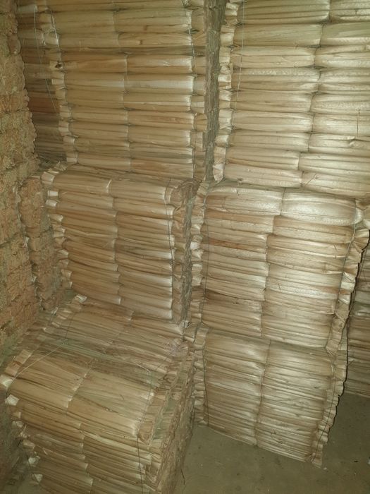 Diafragme din papură ecologice, izolarea stupilor.