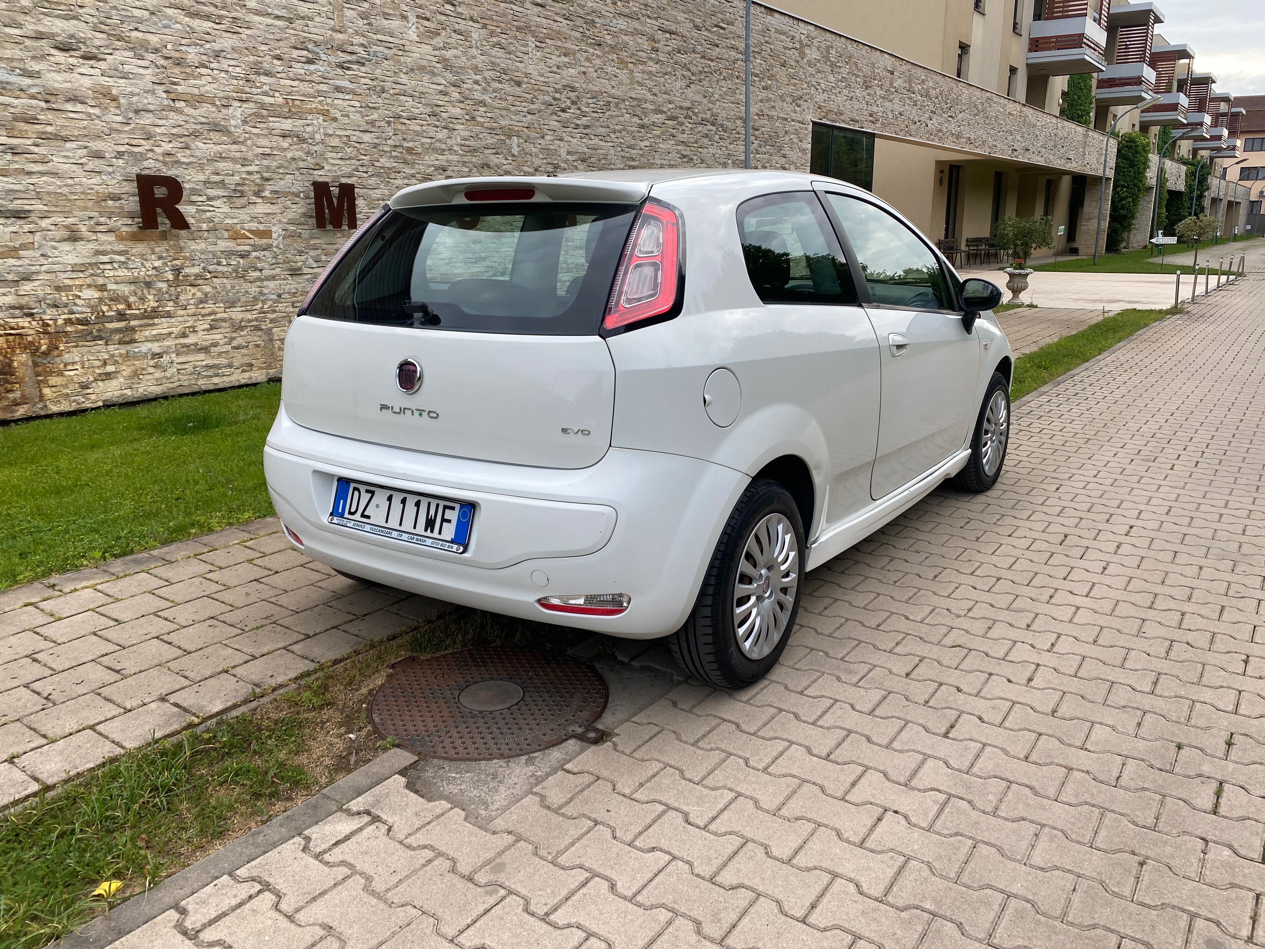 Vand FIAT Punto Evo 2009 cu GPL