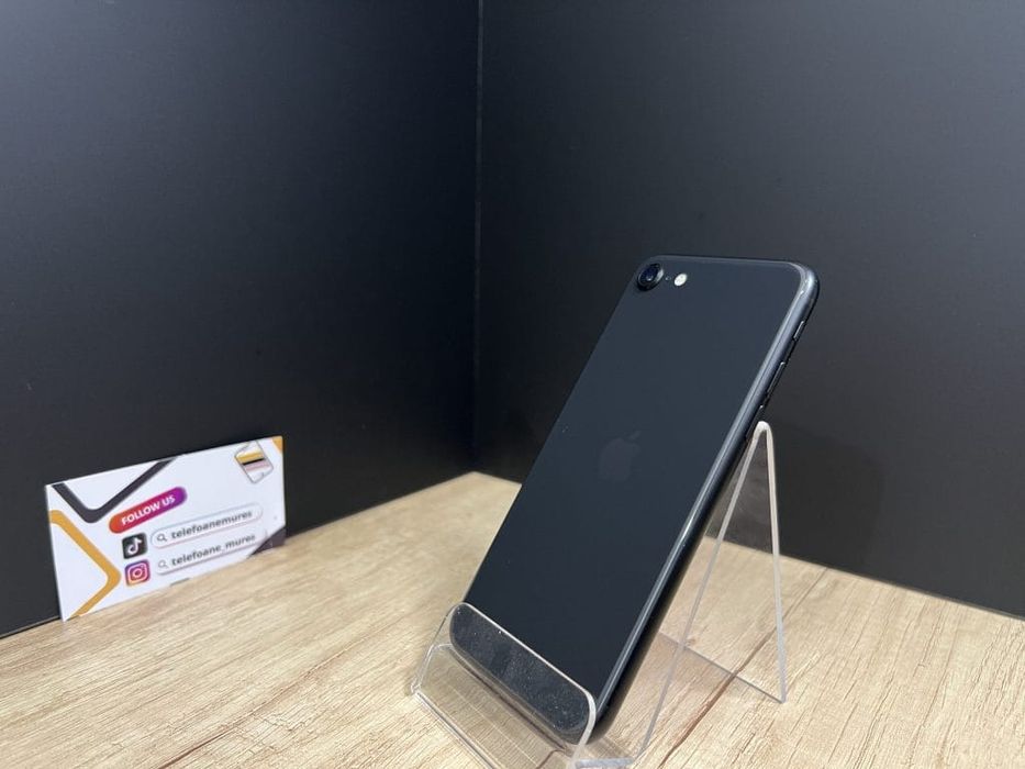 iPhone SE(2020) 64Gb Black Second-Hand Bun 3 ani garanție, Telefoane M