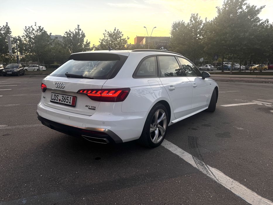 Audi A4 40 TDI / quattro / S-Line / virtual cockpit  -  2021