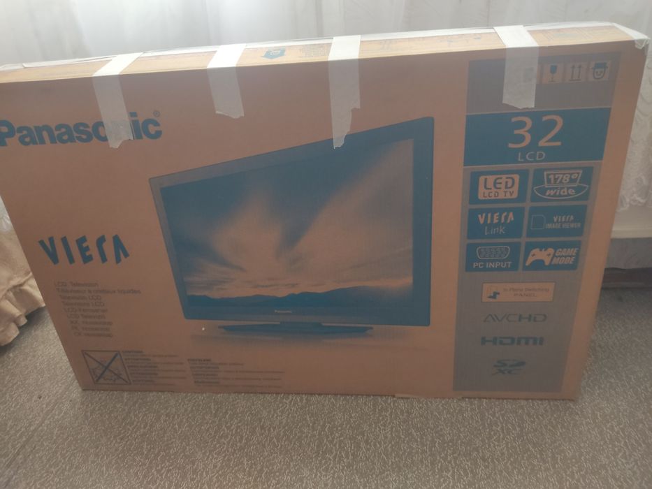 Телевизор монитор Panasonic Viera