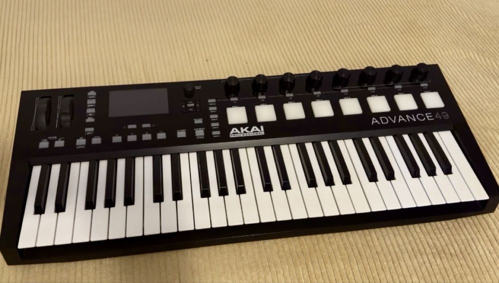 Akai Advance 49 controller midi / claviatura