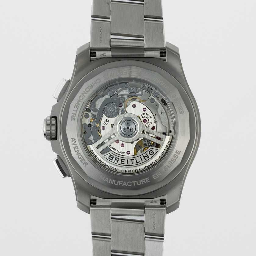 Breitling Super Avenger B01 Chronograph 46mm Titanium EB0148101C1E1
