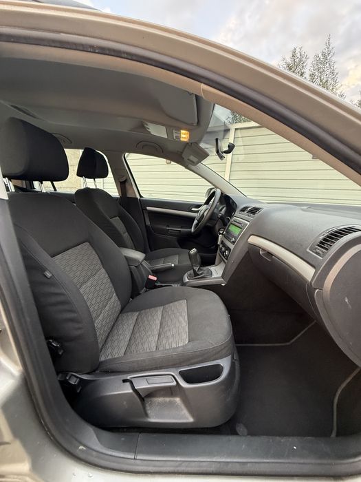Skod Octavia 2012 - 1.2 TSI -105 Cp - 6+1 Trepte - A/C - Pilot Automat