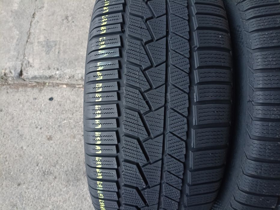 2 anvelope de iarna Continental 235/45 R18 dot 1221