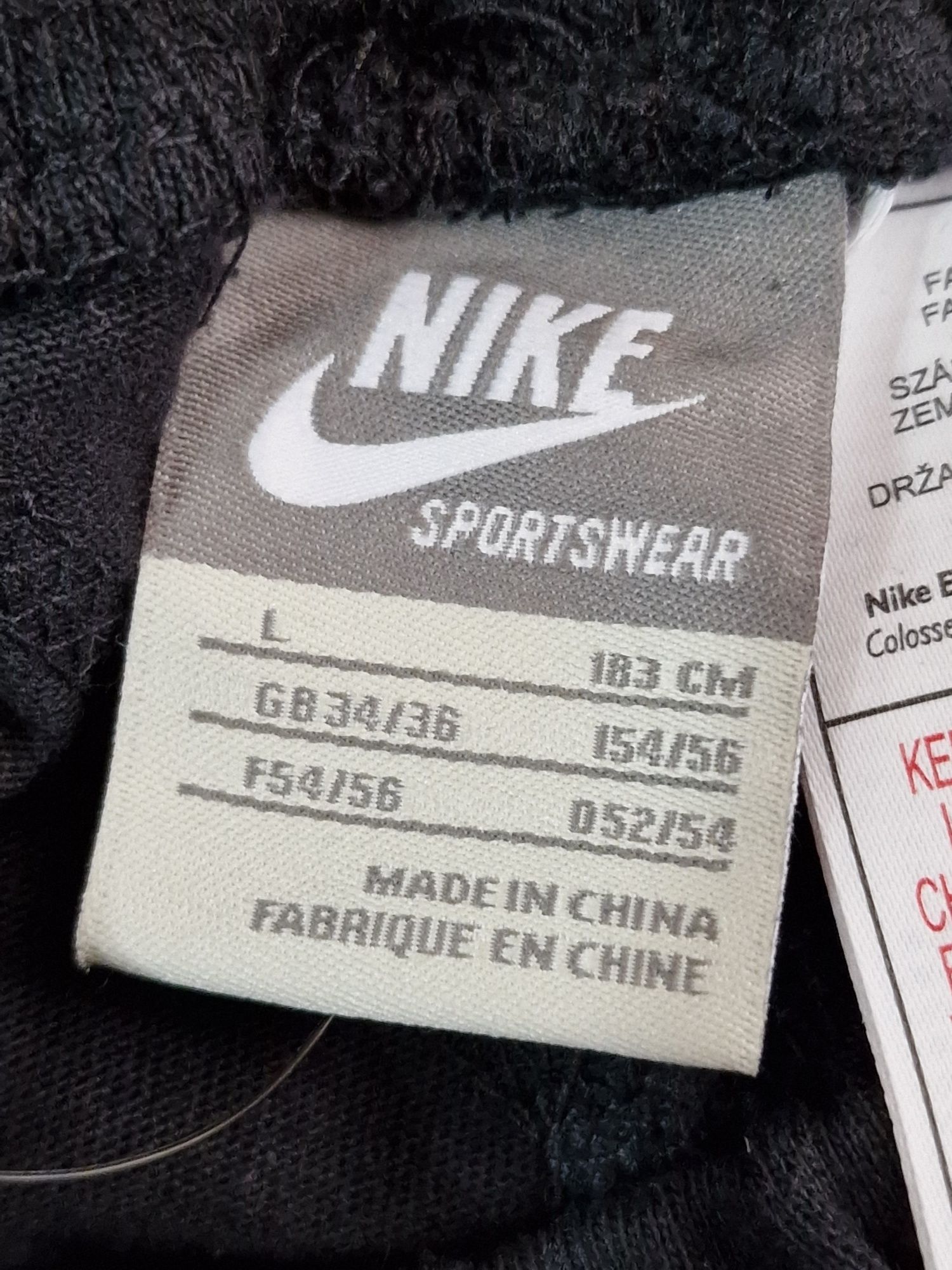 Pantaloni Nike Negri, Noi cu eticheta, Mărime L, InterSport.