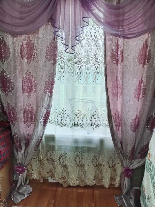 Продам Шторы в отличном состояний