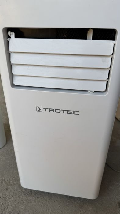 Dezumidificator Trotek , extrage umezeala, capacitate 30 litri pe zi