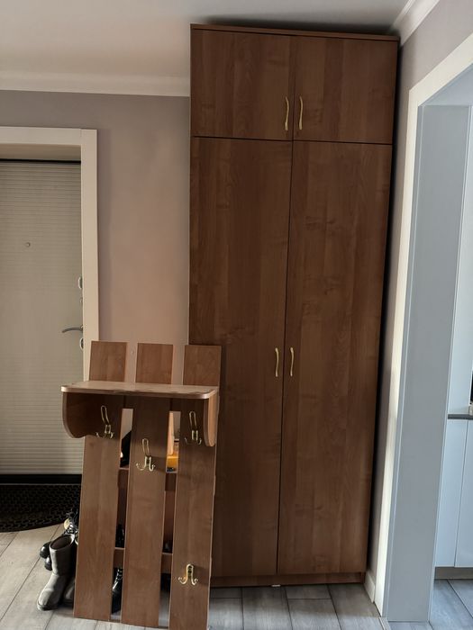 Продам шкаф 15 тысяч