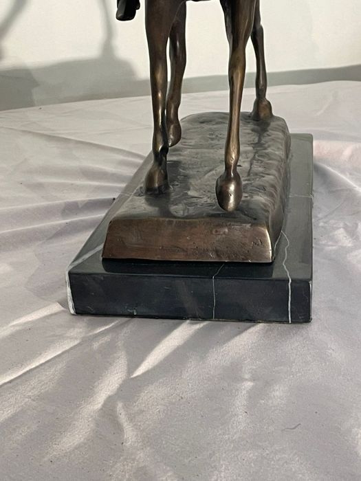 Statueta***bronz***calaret