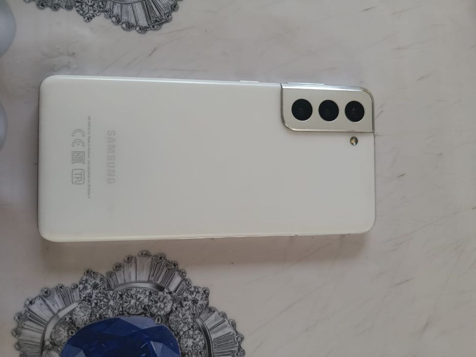 Samsung S21   128 гб