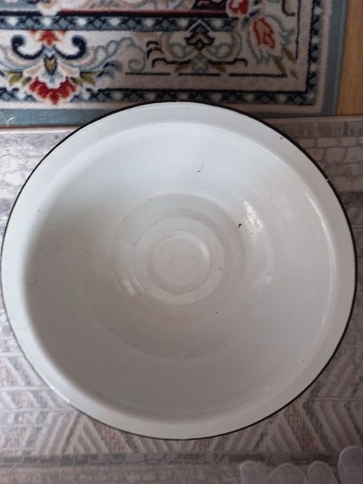 Таз эмалированный