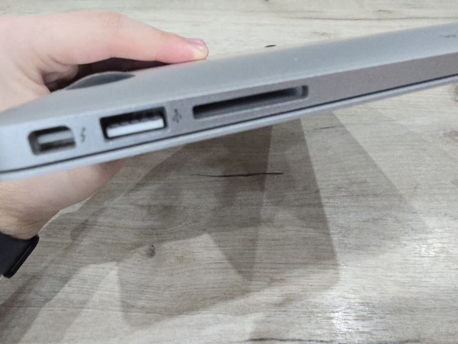 Macbook air 2012 i5 120gb ssd