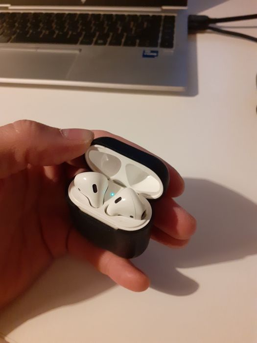 Apple Airpods casti wireless Bluetooth generatia 1
