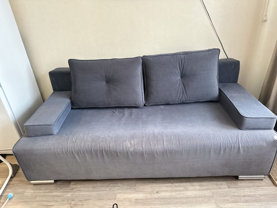 Отдам даром диван